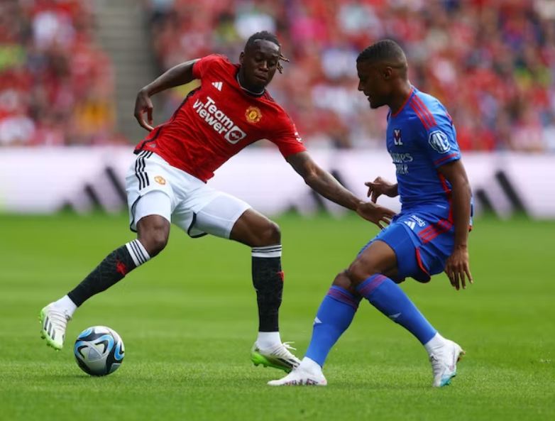 Nelson Semedo and Aaron Wan-Bissaka trade: is Manchester United interested?