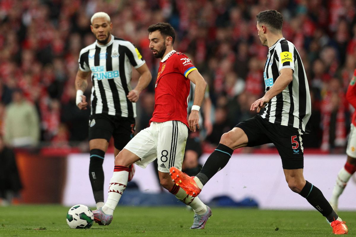 In the Carabao Cup match against Newcastle, Erik ten Hag’s team concedes twice in eight minutes, and Gary Neville blasts Man United for…