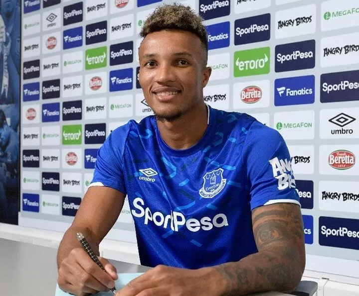 Former Everton midfielder Gbamin signs a contract to join…..