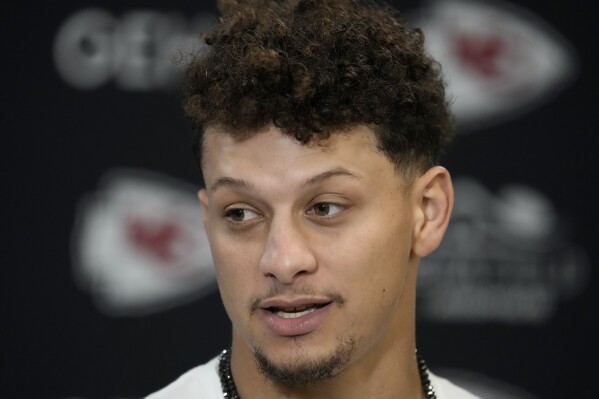 patrick mahomes explain why he wants to leave kansas city chiefs for green bay packers…