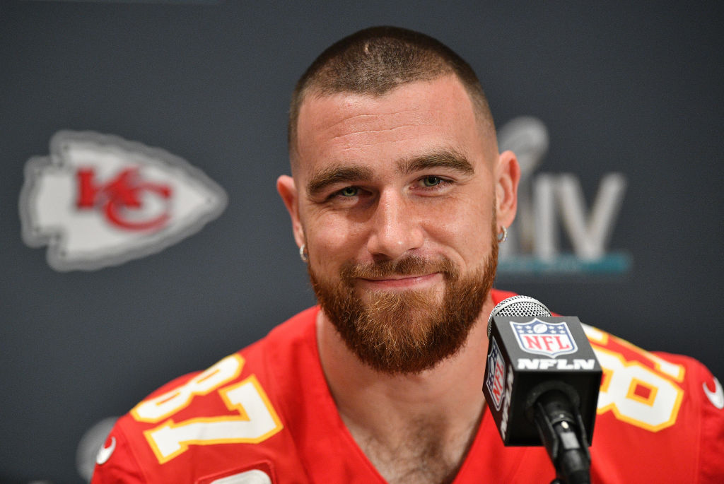 JUST IN: Tight end Kelce signs new deal with…….