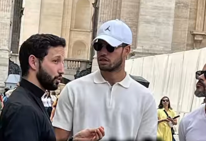 Watch Video: Carlos Alcaraz draws amusing admission from Catholic priest after their Vatican City tour ahead of Italian Open final